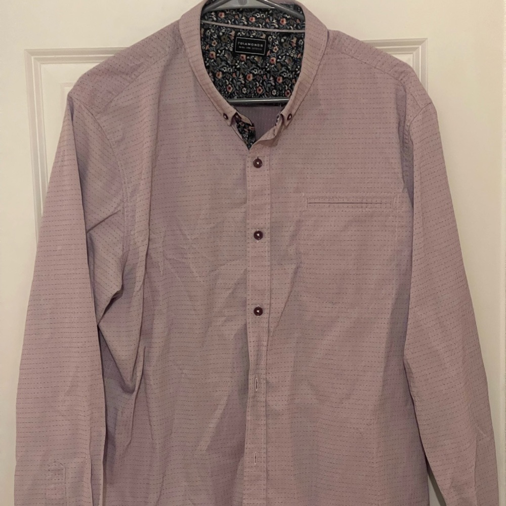 7 diamonds button up
